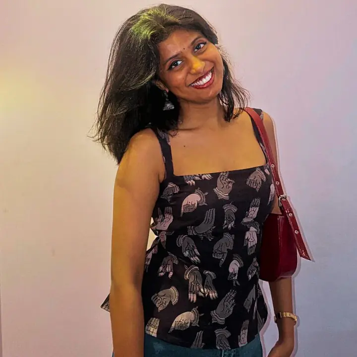 The Mudras Top - Master