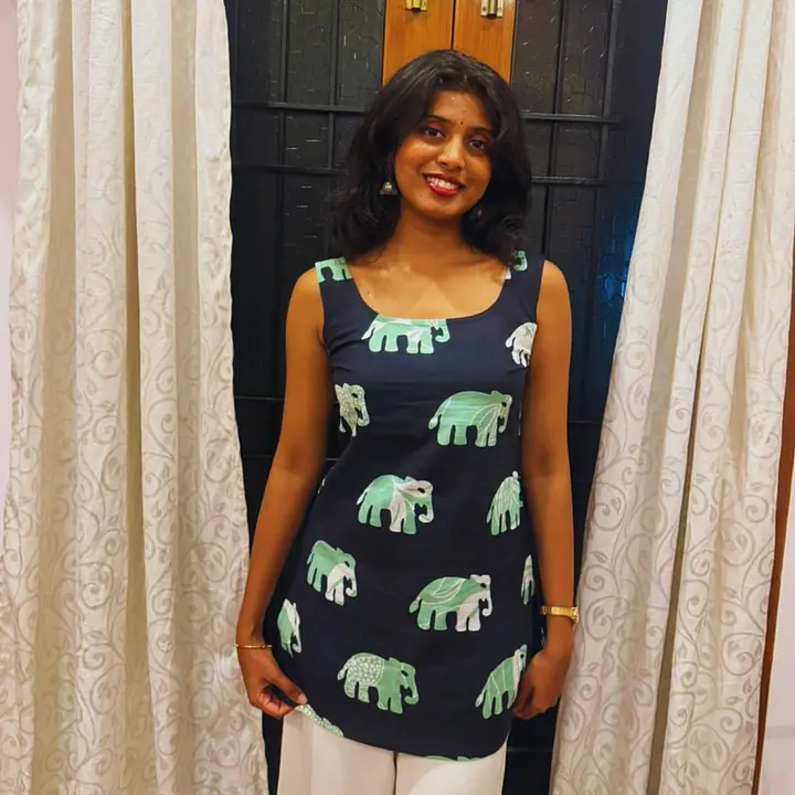 AMARA SLEEVELESS KURTI - Master