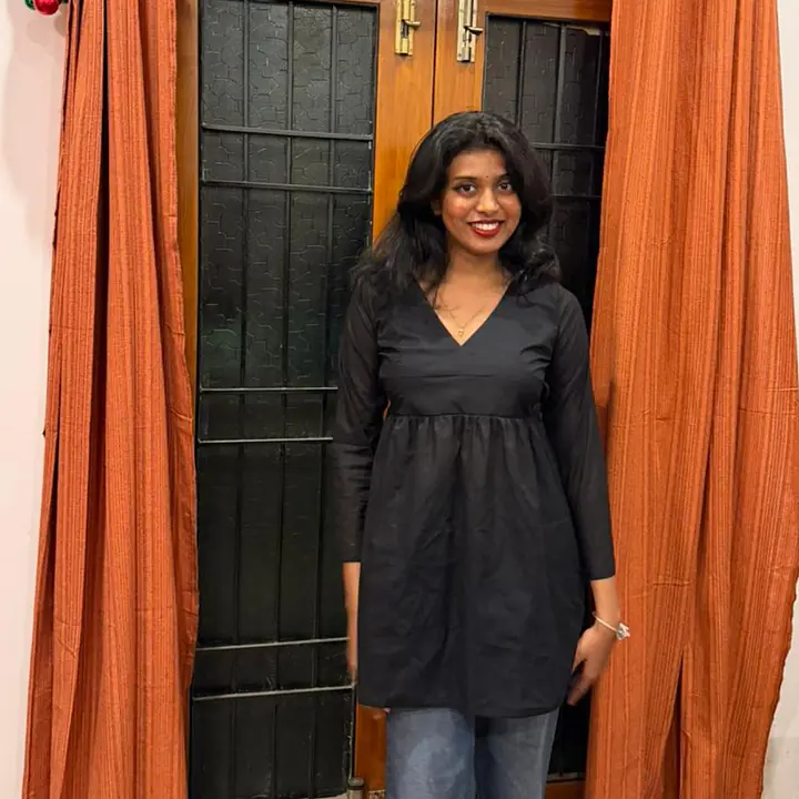 NILARA - V NECK YOKE KURTI - Master