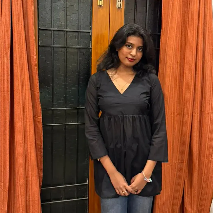 NILARA - V NECK YOKE KURTI - Master