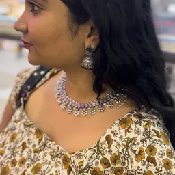 ISHANI FLORAL SHORT SLEEVE TOP - Master