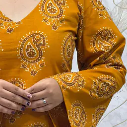 MAANYA BELL SLEEVE TOP- YELLOW - Master