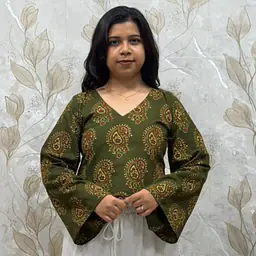 MAANYA BELL SLEEVE TOP- GREEN - Master