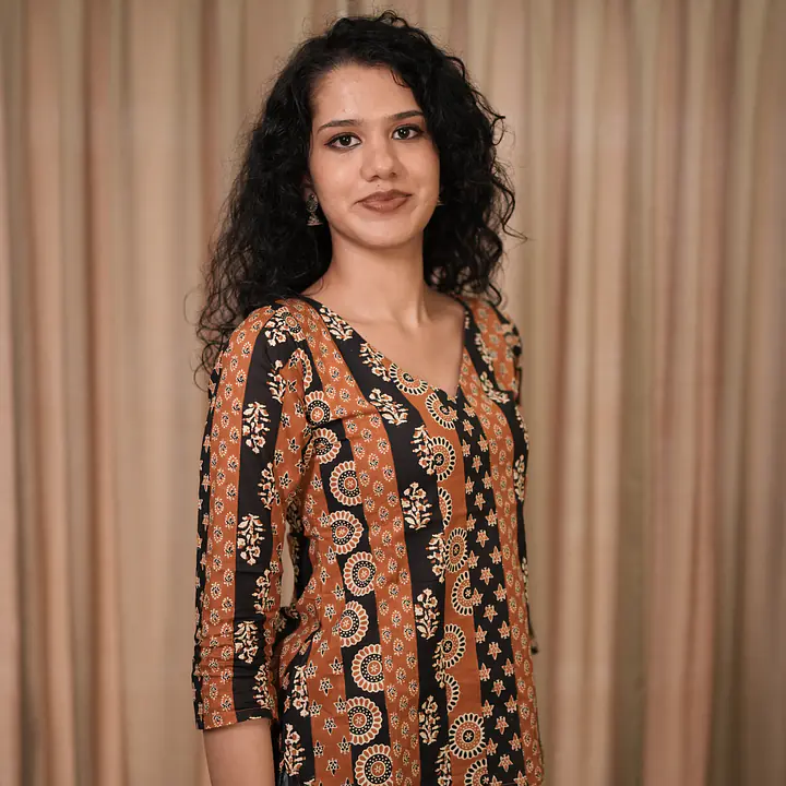 APOORVA GOLDEN BROWN TOP - Master