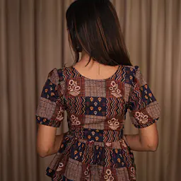 LEELA TOP- BLUE - Master