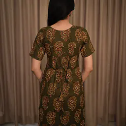 MADHURA LONG KURTI- GREEN - Master
