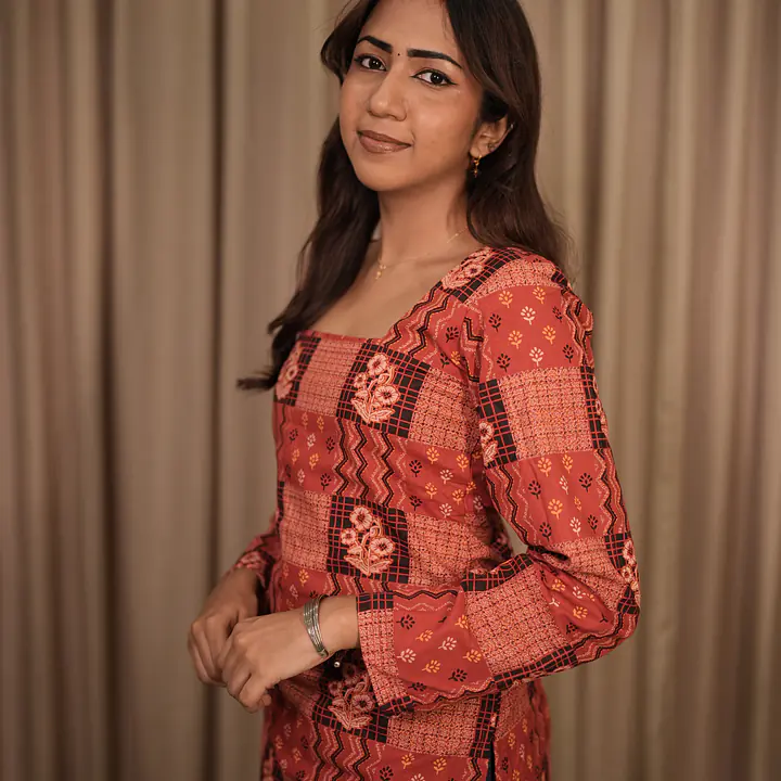 VEENA CORSET BACK KURTI - RED - Master
