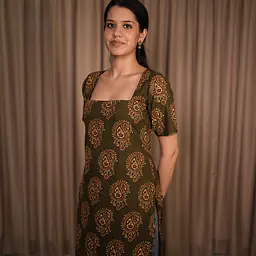 MADHURA LONG KURTI- GREEN - Master