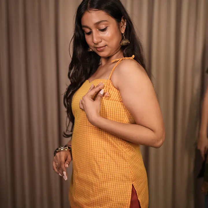 The Manjal Kurti - Master