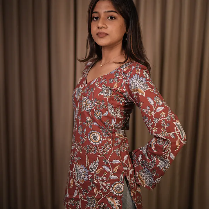 Kesar V-neck Kurti- Rustic Red - Master