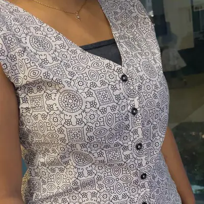 RIVA- VEST TOP secondary image